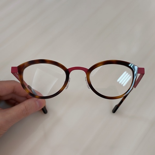 ANNE ET VALENTIN アンバレンタインFOSSETTE U78